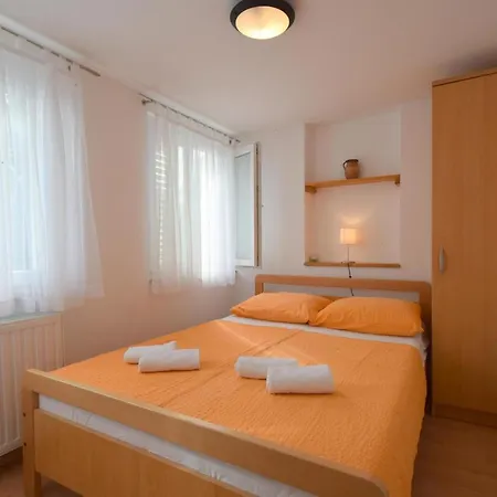 Julia Apartment Cizici