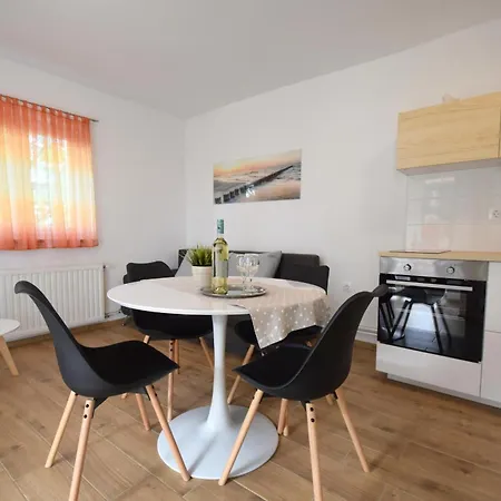 Julia Apartment