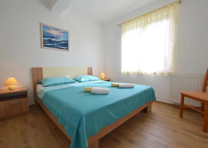 Julia アパート Čižići